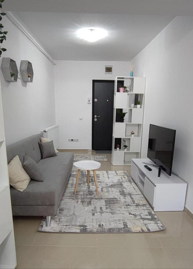 Apartment Ego